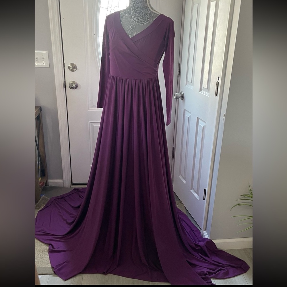 Chic Long Sleeve Purple Gown - Picture 3 of 13